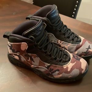 Camo Retro 10